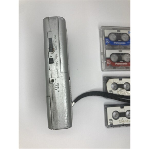 Sony Voice Recorder AS IS UNTESTED M-540V PARTS ONLY With 7 Pre-owned Tapes - Picture 7 of 8